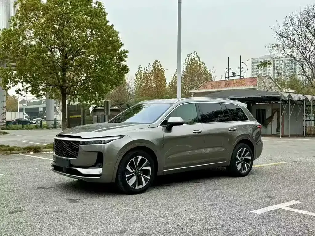Li Auto ONE