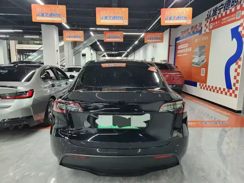 Tesla Model Y — фото 7