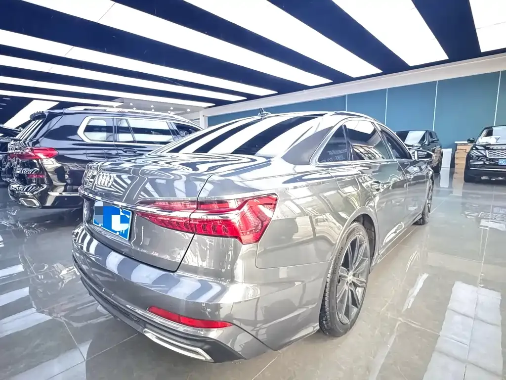 Audi A6L 2021 из CN, фото 7