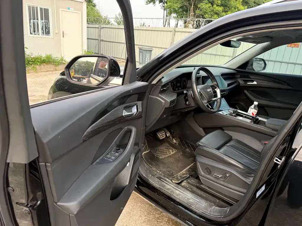 Audi Q6 2024 из CN, фото 2