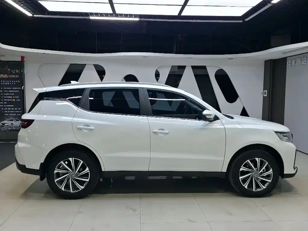 Geely Vision X6 — фото 4