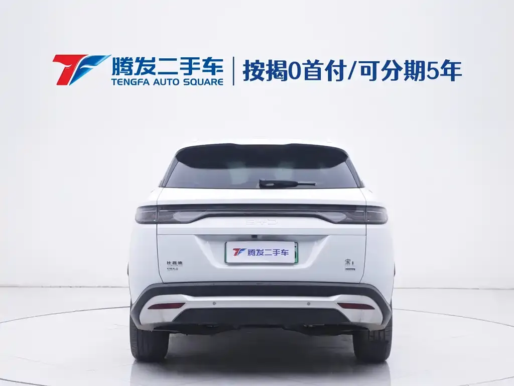 BYD L DM-i — фото 10