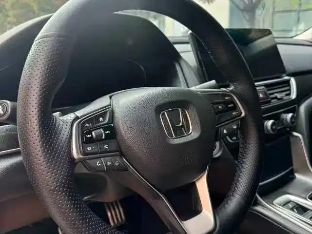 Honda Accord — фото 3
