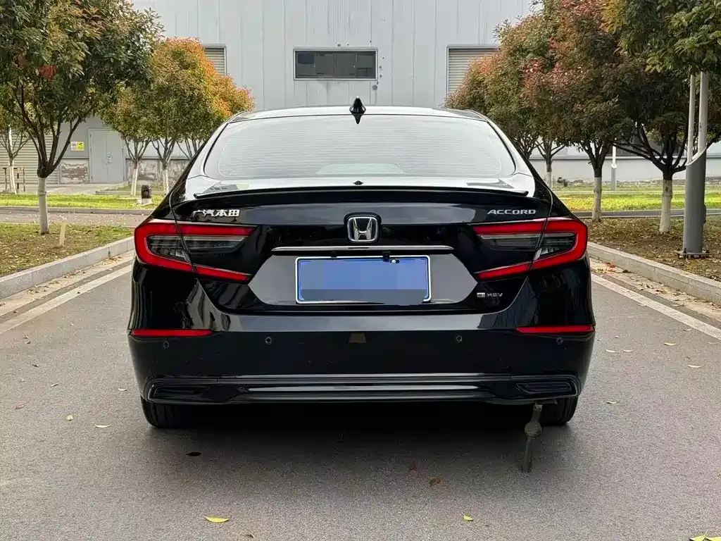 Honda Accord — фото 5
