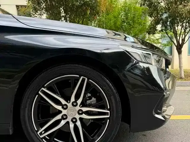 Honda Accord — фото 4