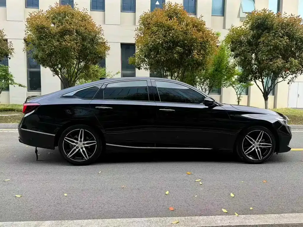 Honda Accord — фото 7