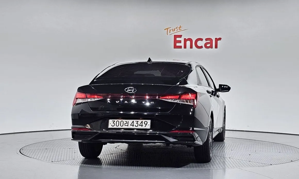 Hyundai AVANTE 2023 из KR, фото 3