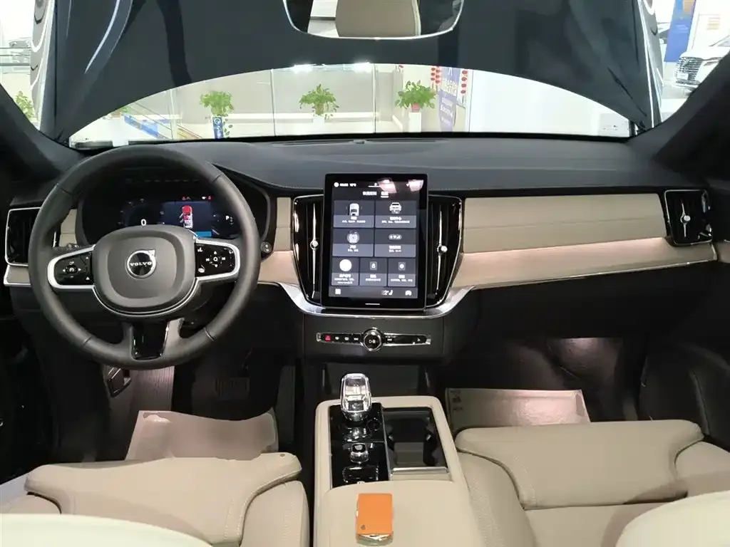 Volvo XC90 PHEV 2026 из CN, фото 10