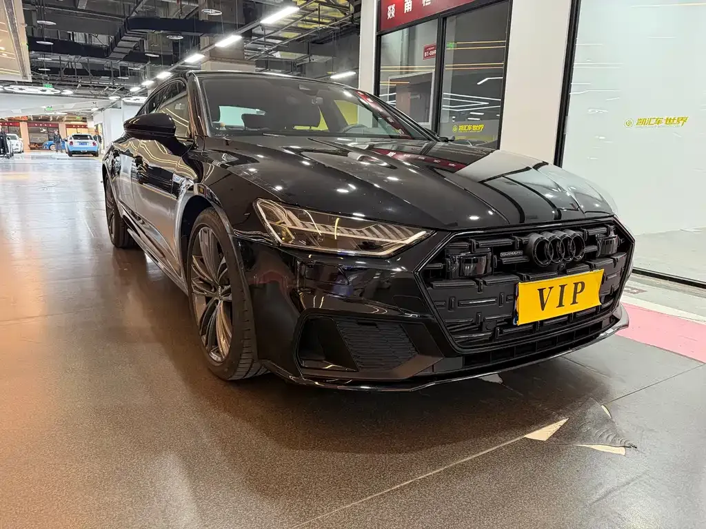 Audi A7L 2023 из CN, фото 4