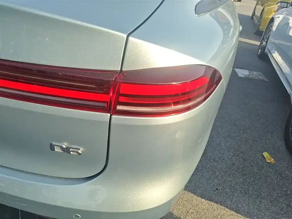 Roewe D6 2025 из CN, фото 10