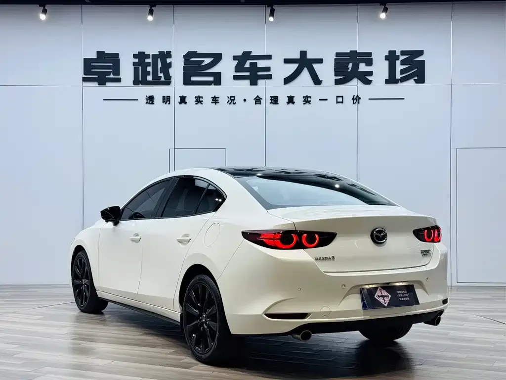 Mazda 3 Axela — фото 2