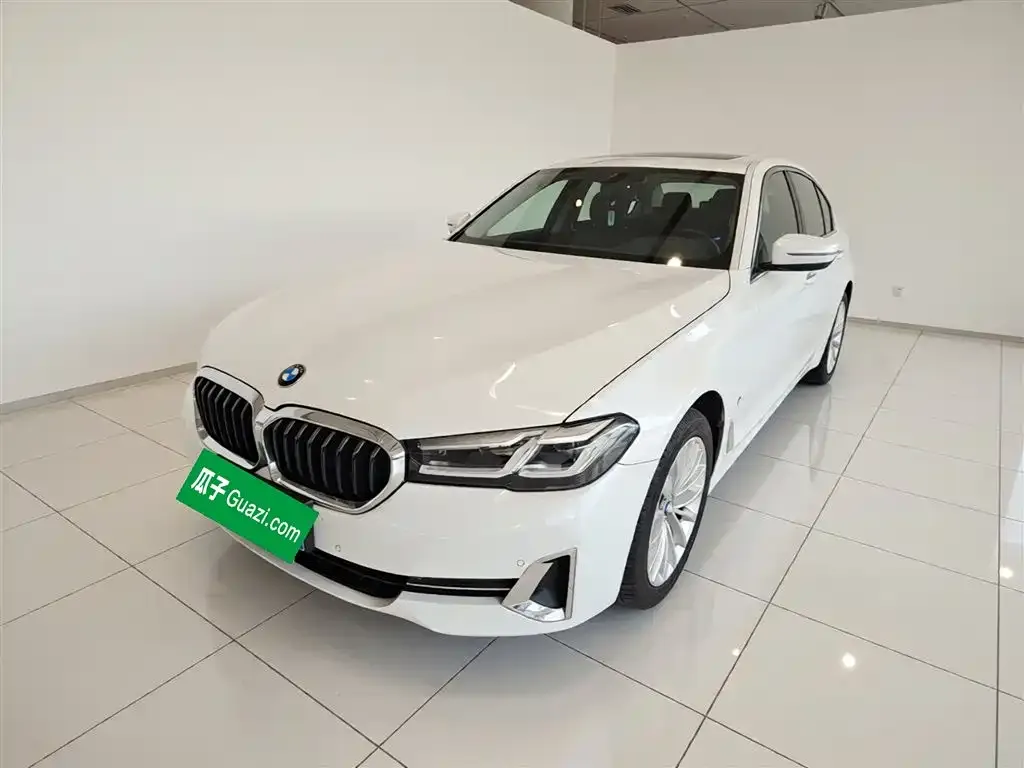 BMW 5 Series — фото 3