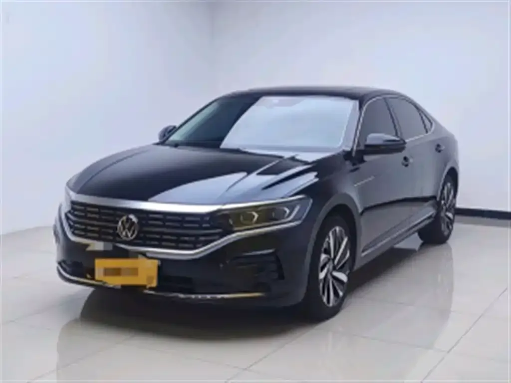 Volkswagen Passat — фото 1
