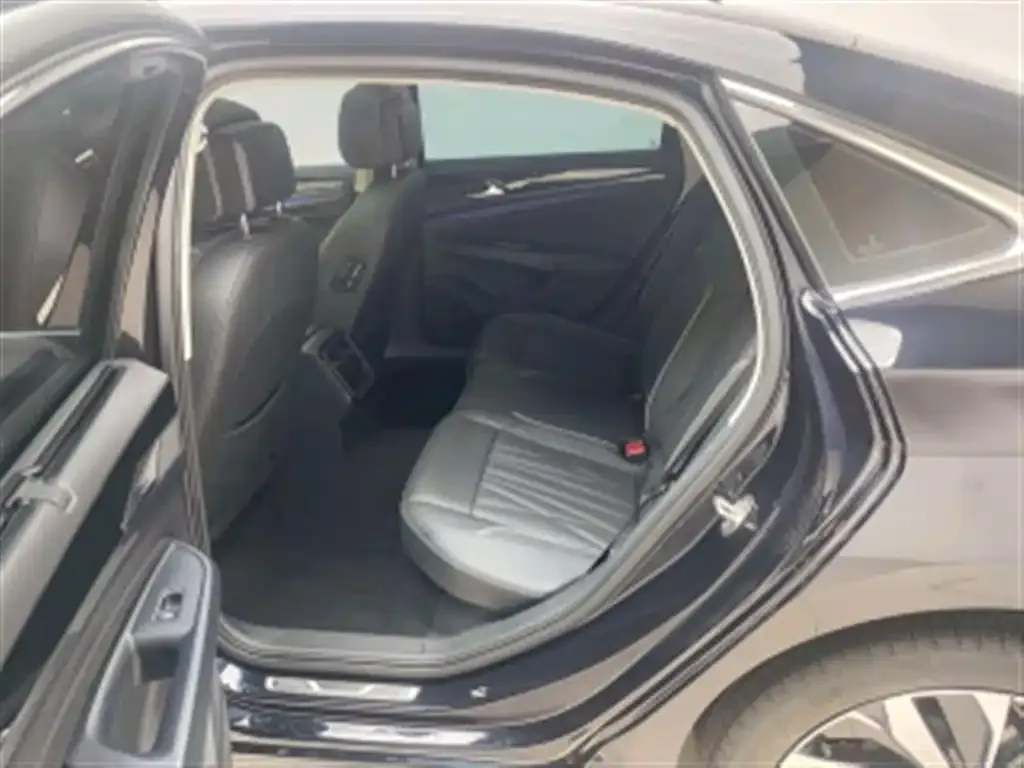 Volkswagen Passat — фото 2