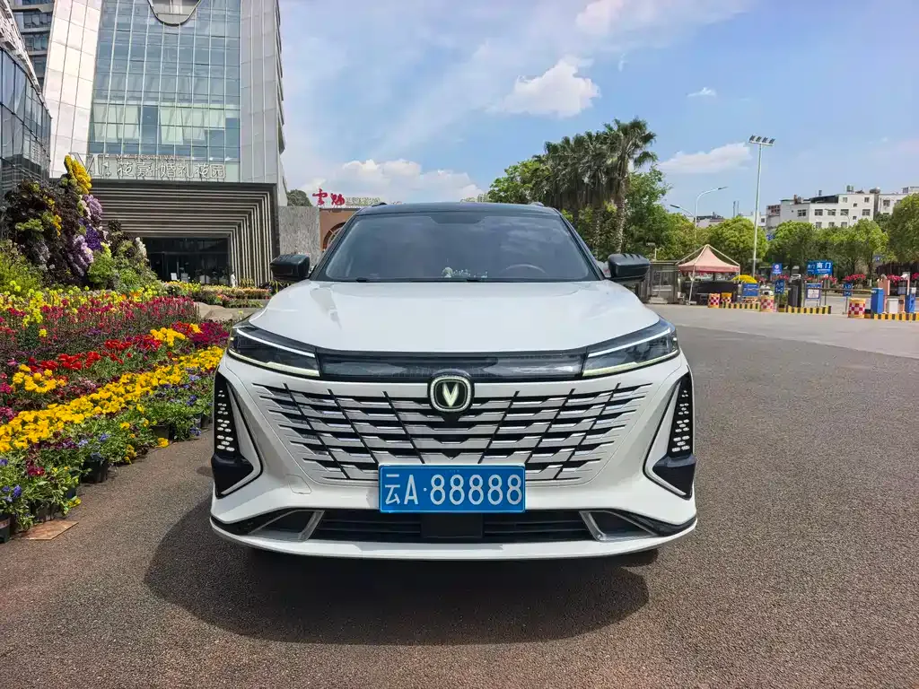 Changan CS75PLUS — фото 10
