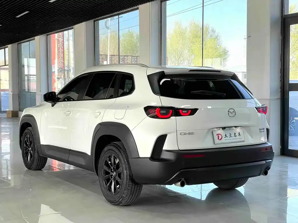 Mazda CX-50 2023 из CN, фото 9