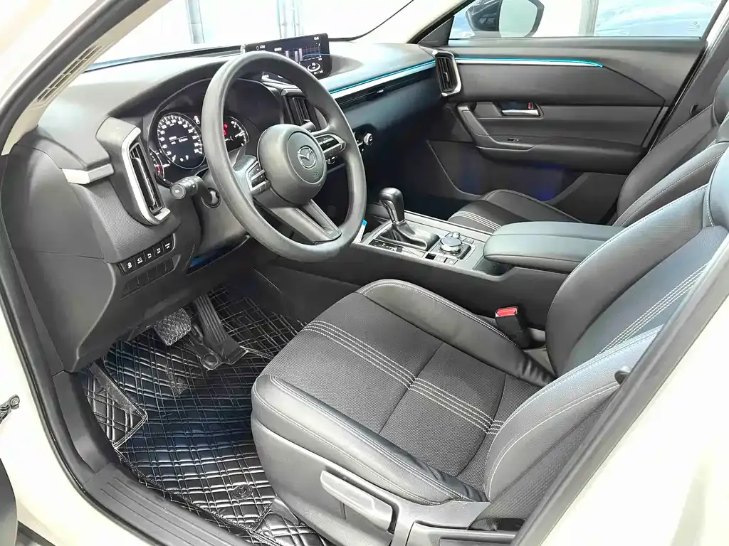 Mazda CX-50 2023 из CN, фото 10