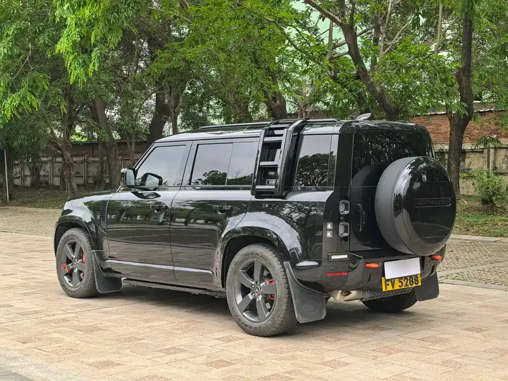 Land Rover Defender — фото 8