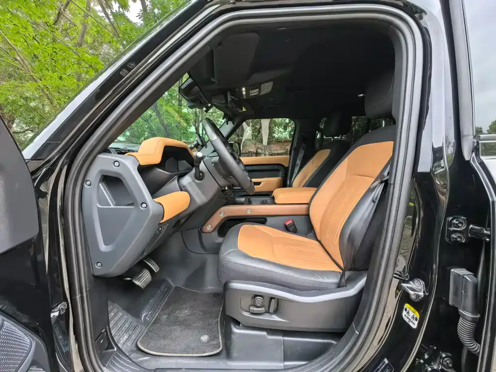Land Rover Defender — фото 2