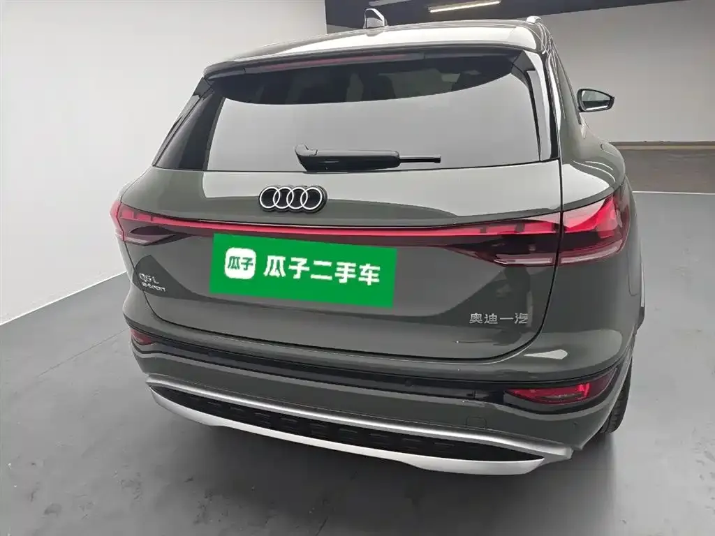 Audi Q6L e-tron — фото 2