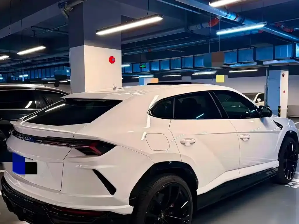 Lamborghini Urus — фото 2