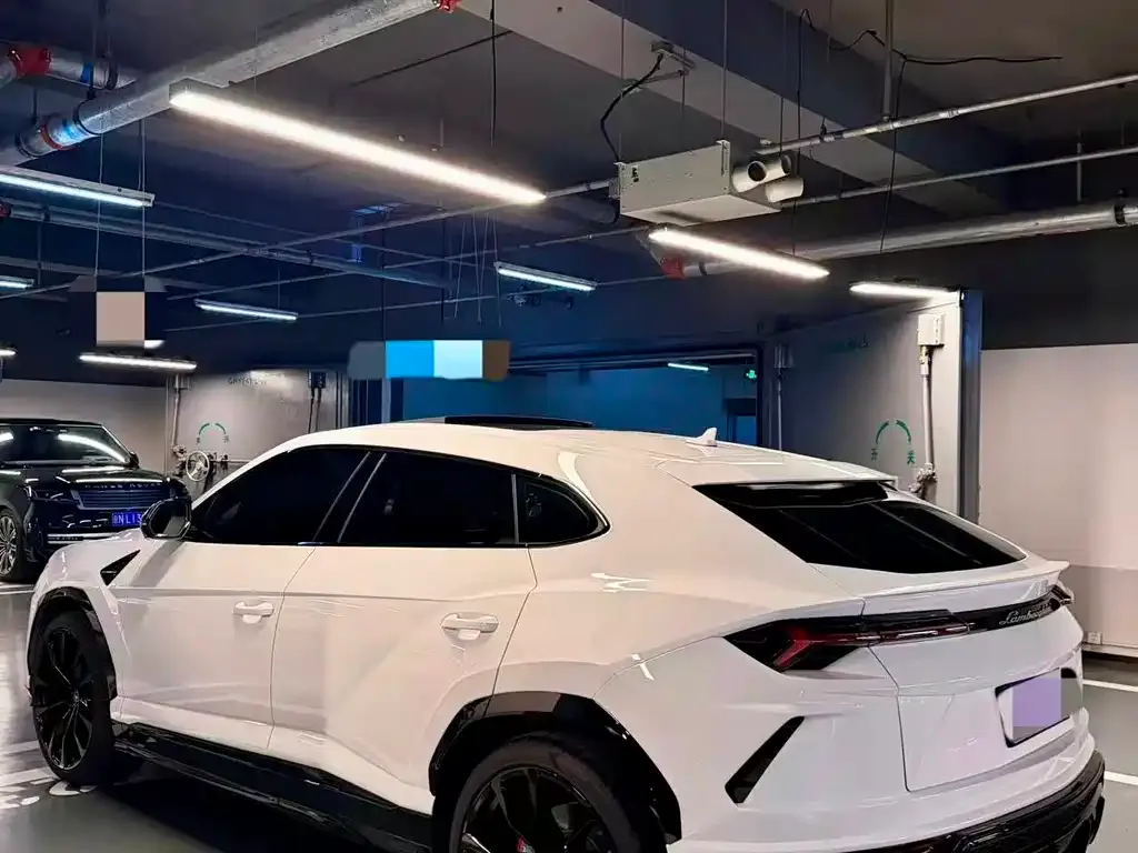Lamborghini Urus — фото 3