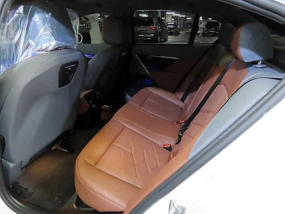 BMW 5-Series 2026 из KR, фото 8