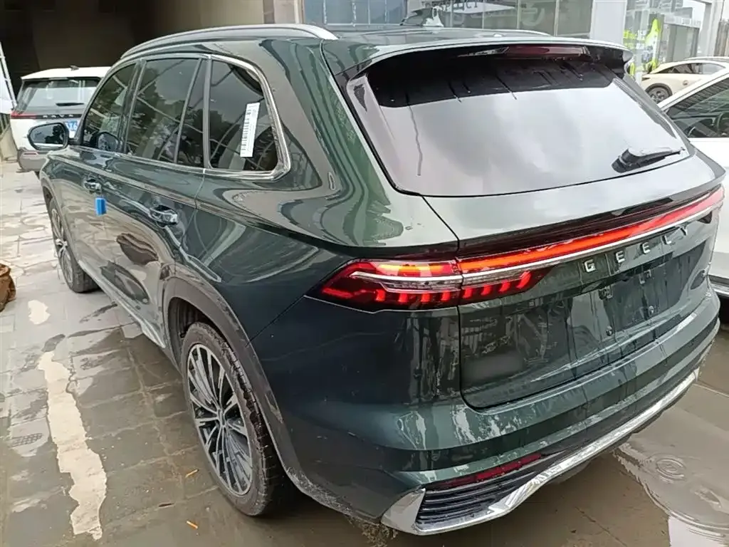 Geely Xingyue L — фото 10