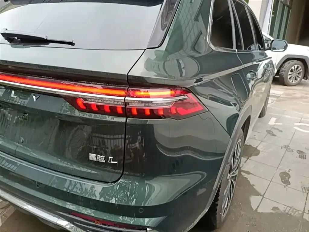 Geely Xingyue L — фото 2