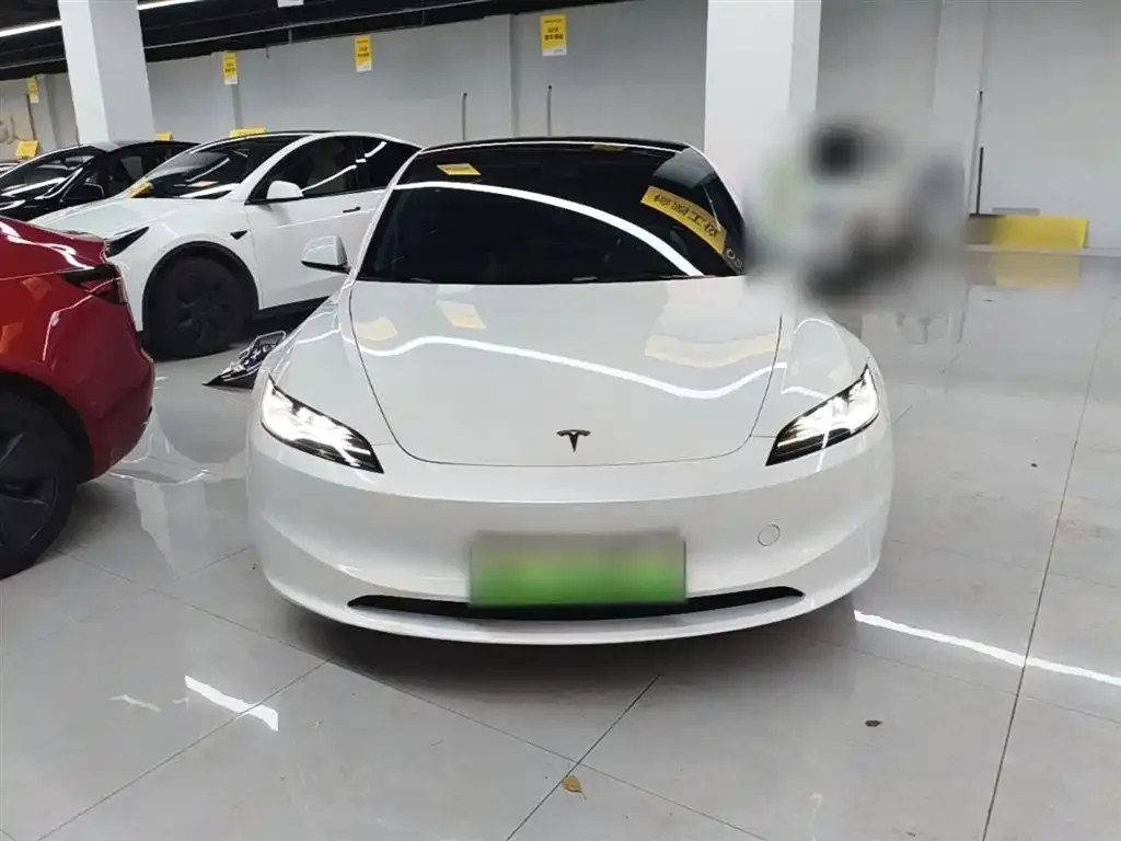 Tesla Model 3 — фото 4