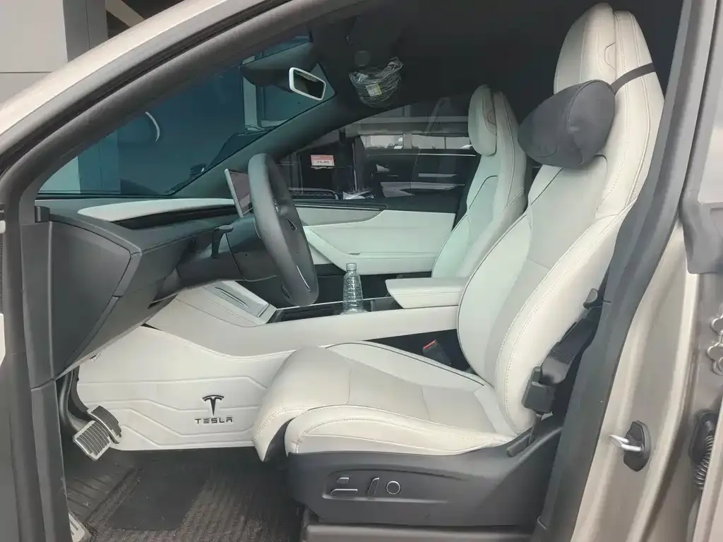 Tesla Model Y L 2026 из CN, фото 4
