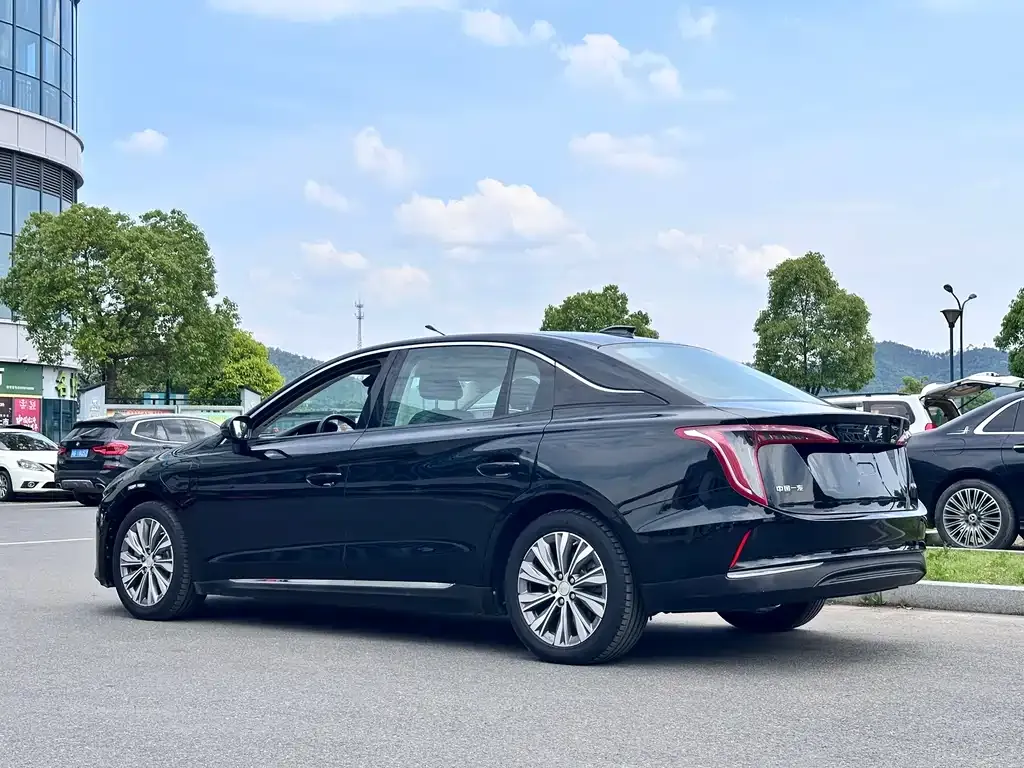 Hongqi E-QM5 2022 из CN, фото 3