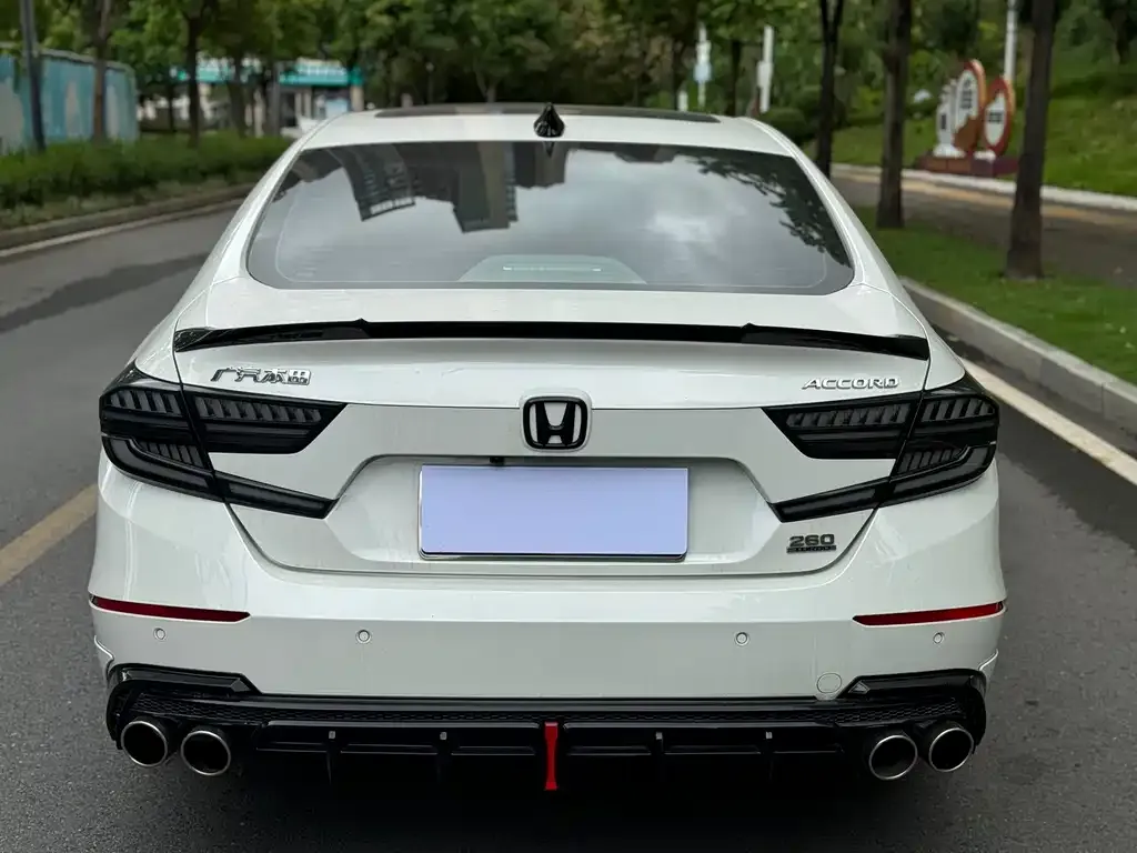 Honda Accord — фото 6