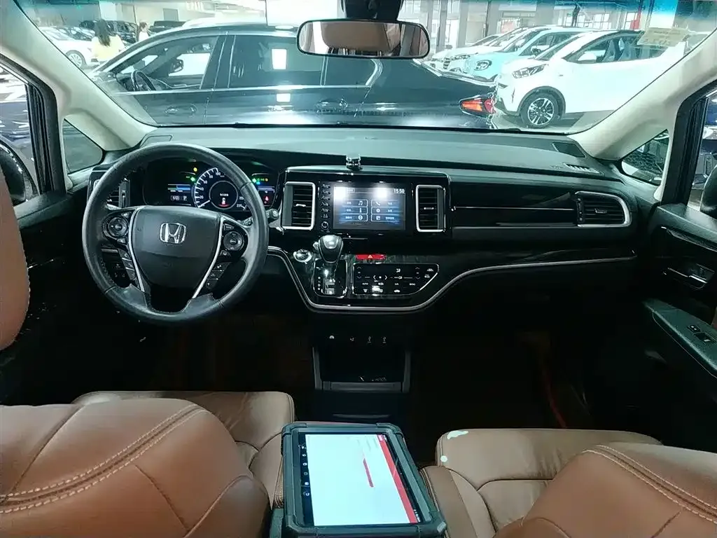 Honda Elysion 2021 из CN, фото 5