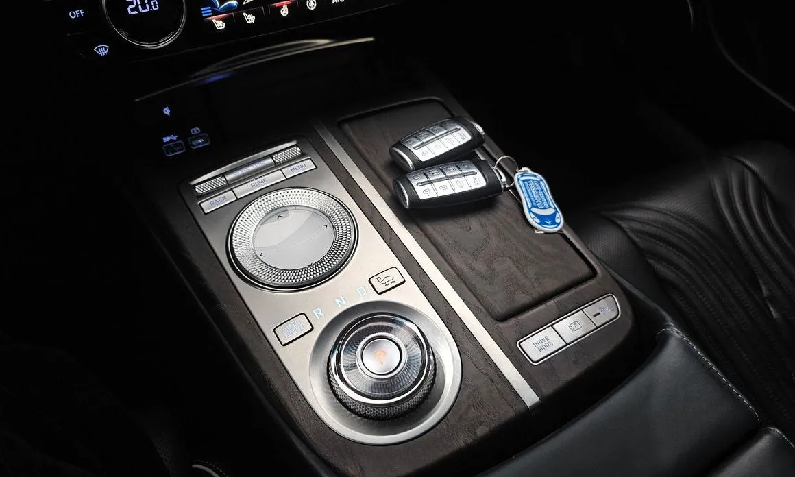 Genesis G80 — фото 10