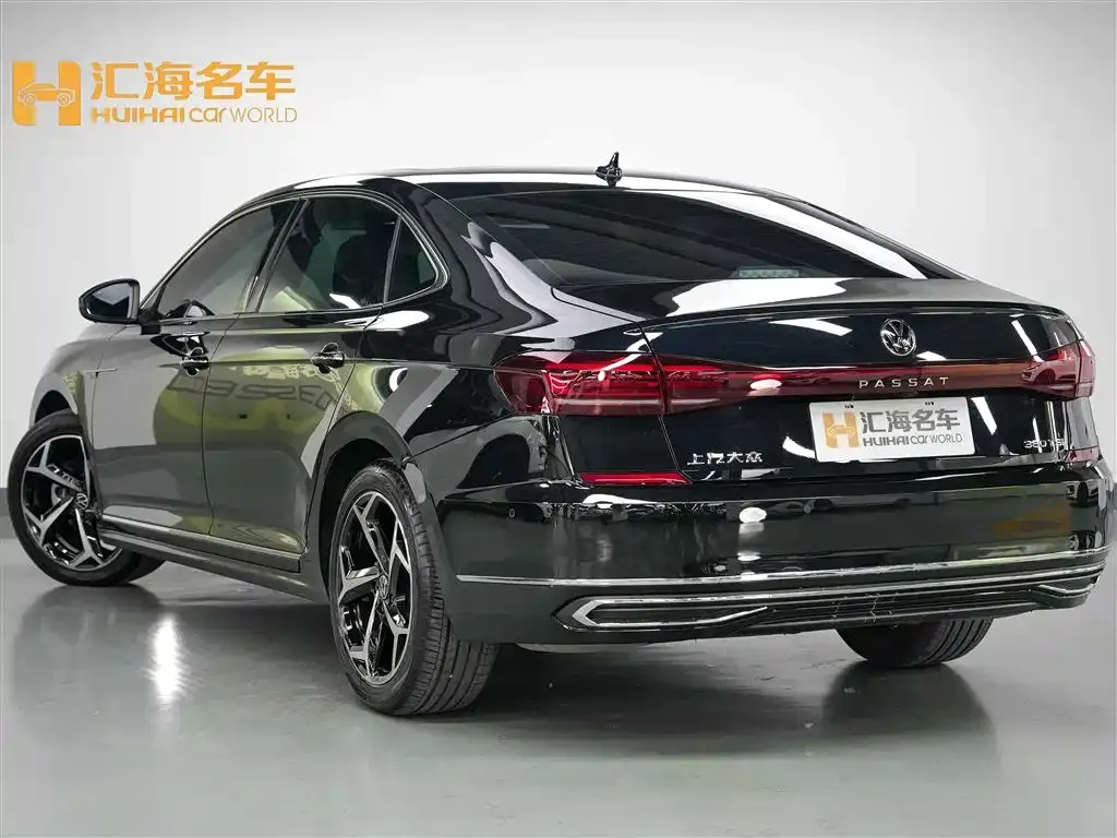Volkswagen Passat — фото 7