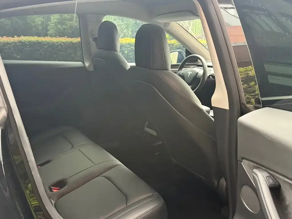 Tesla Model Y 2022 из CN, фото 2