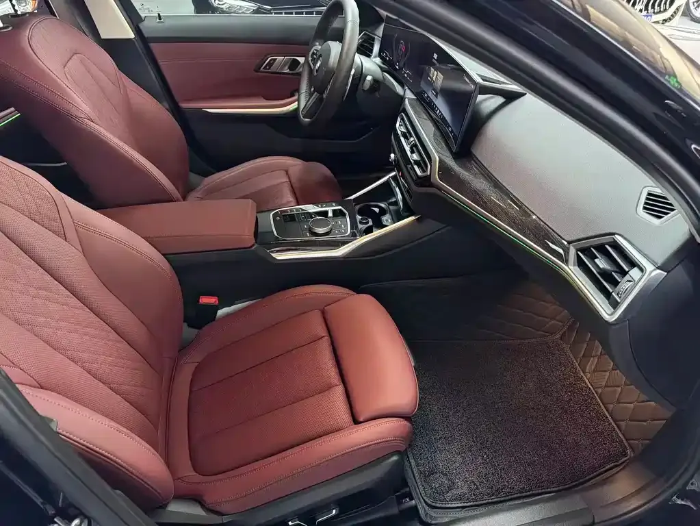 BMW 3 Series 2024 из CN, фото 10