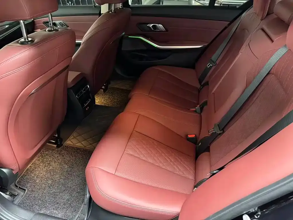 BMW 3 Series 2024 из CN, фото 6