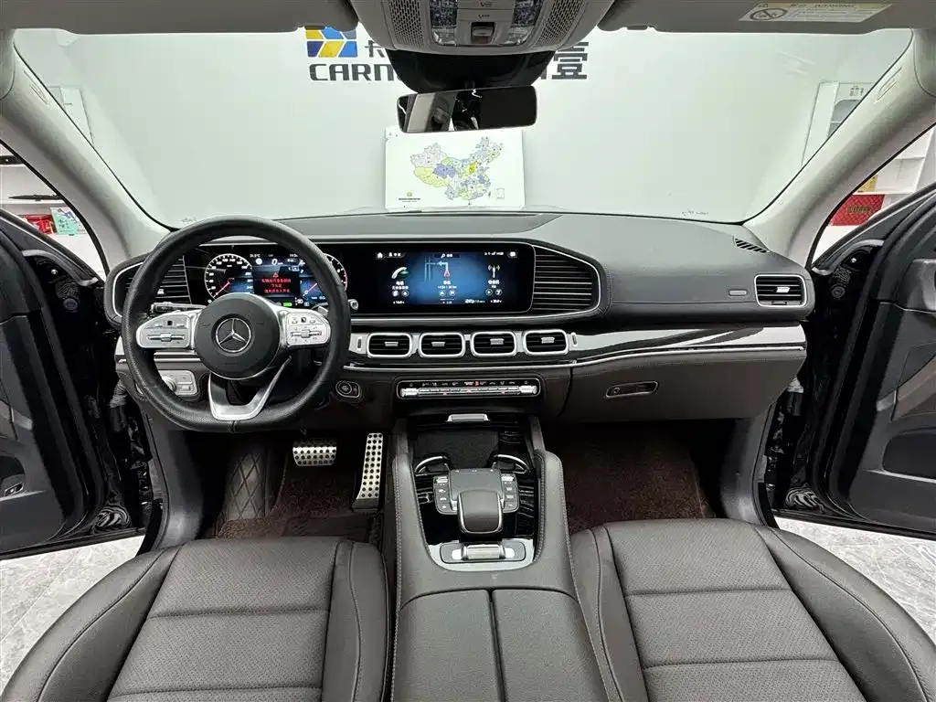 Mercedes-Benz GLS — фото 3