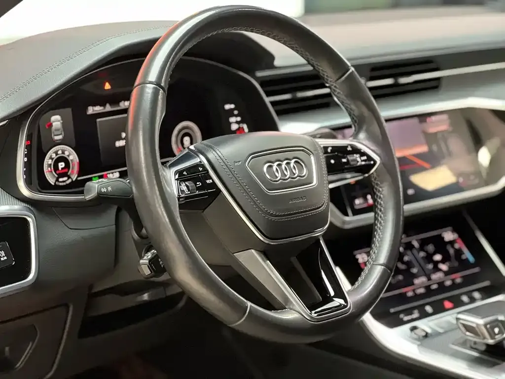 Audi A6L — фото 6