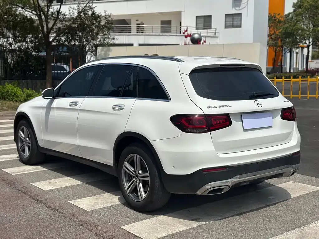 Mercedes-Benz GLC 2021 из CN, фото 8
