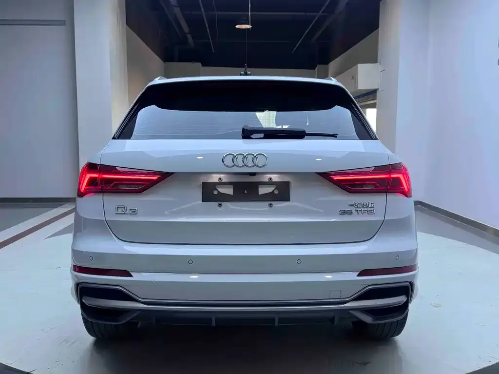 Audi Q3 — фото 6