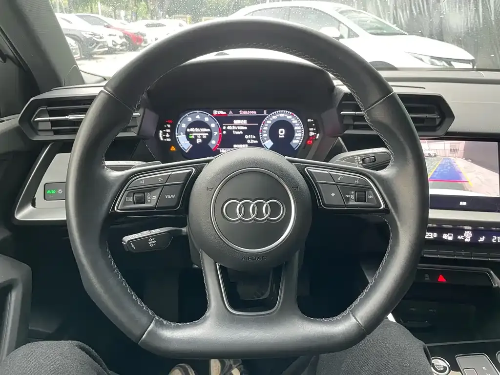 Audi A3 — фото 2