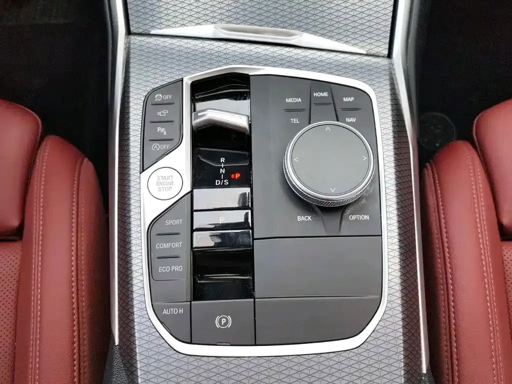 BMW 3 Series 2025 из CN, фото 8