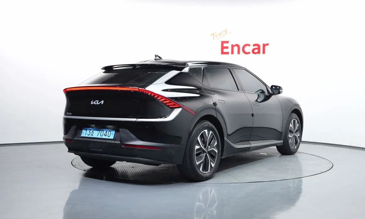 Kia EV6 2023 из KR, фото 10