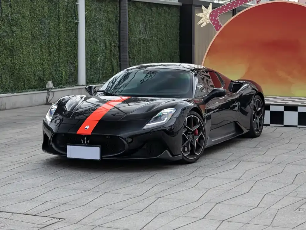 Maserati MC20