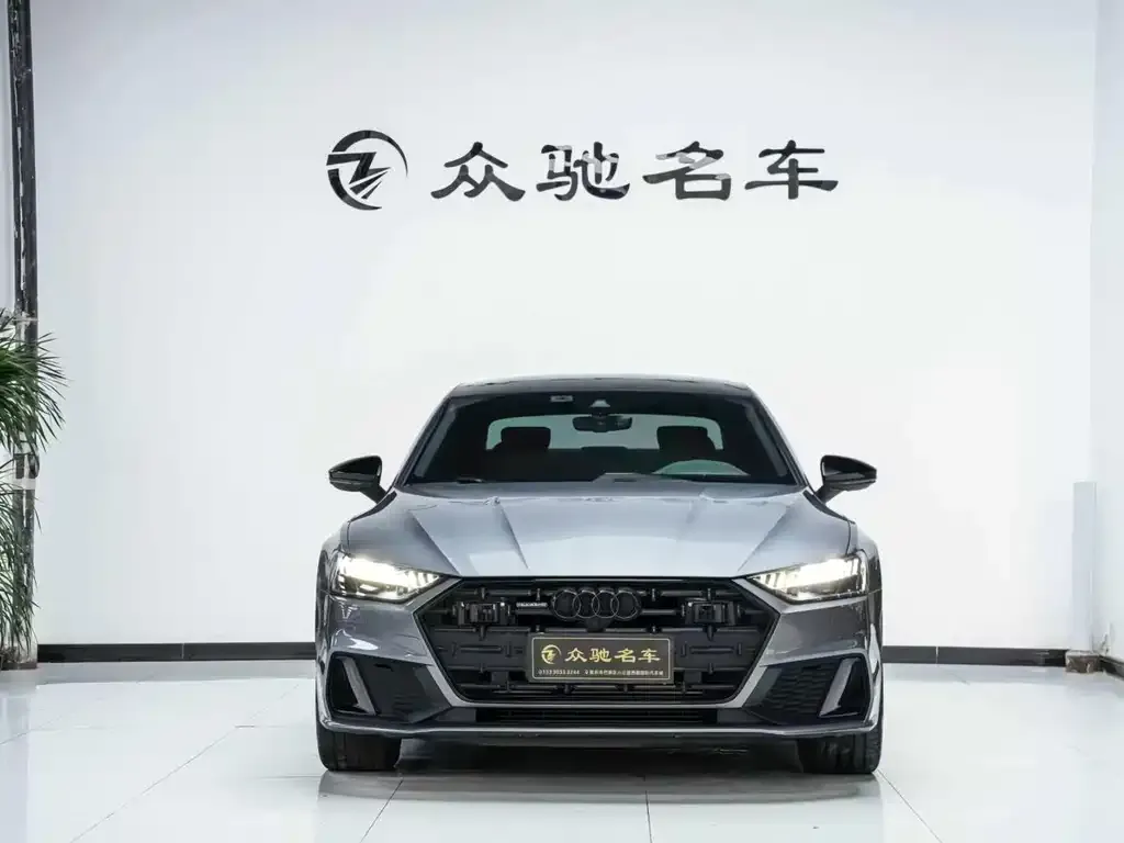 Audi A7L — фото 2