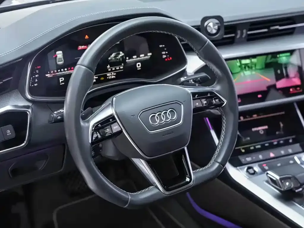 Audi A7L — фото 5