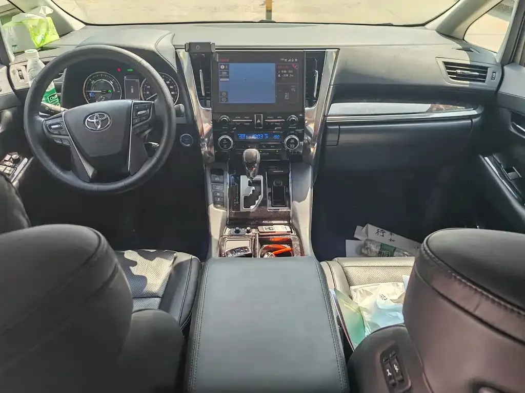 Toyota Alphard 2022 из CN, фото 9